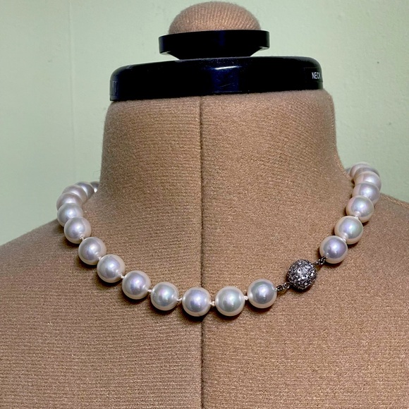 Vintage Jewelry - Vintage bubble pearl necklace rhinestone clasp